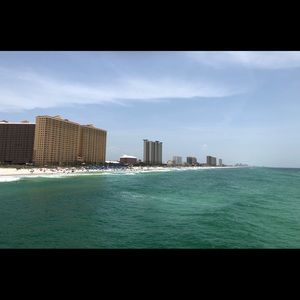 Meet your Posher, Julia